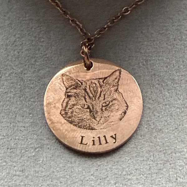 The finished engraved pendant